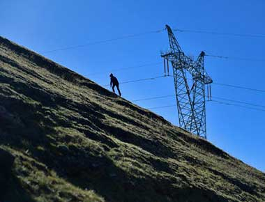 甘書（shū）家：低壓節電為難關（guān） 節能產品磨一劍