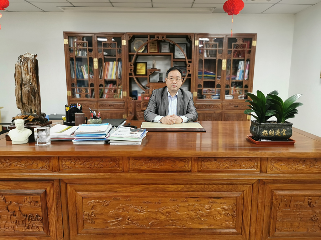 91成人短视频節電董事長